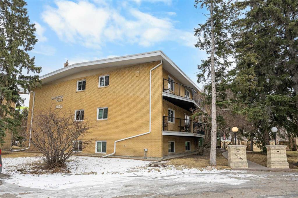 102-3103 Blakiston Drive NW, Calgary, AB, T2L 1L7