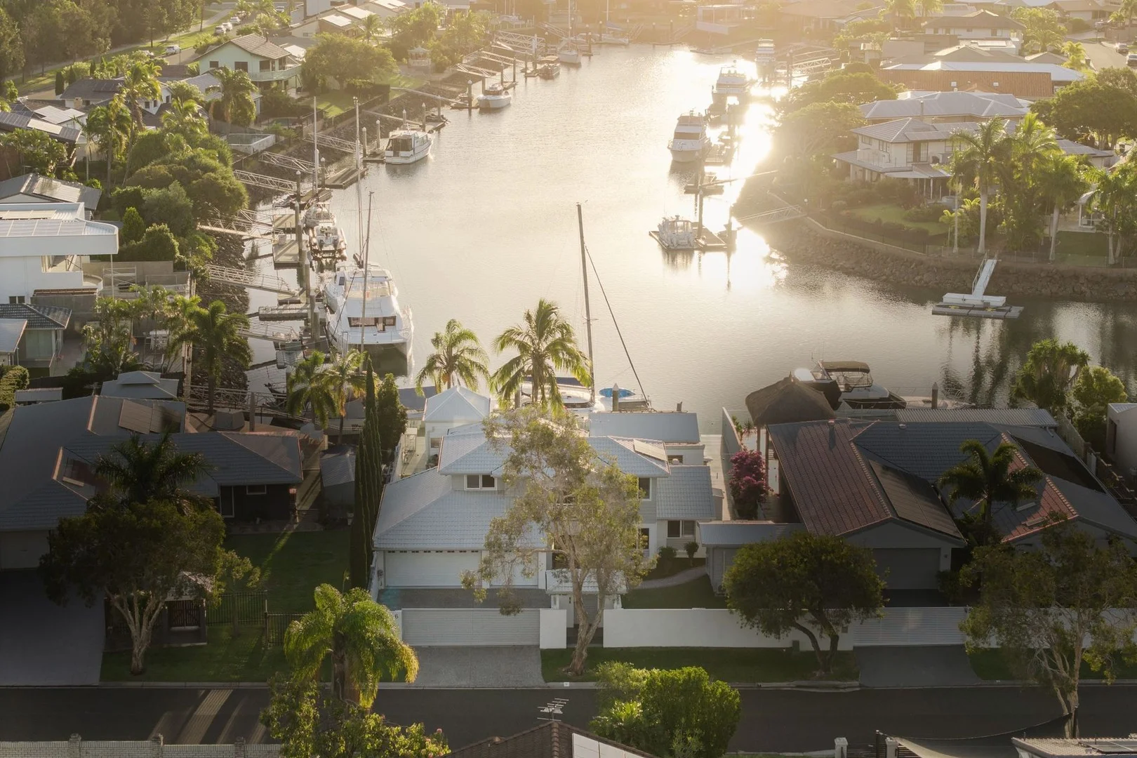 6 Bollard Court, Raby Bay QLD 4163