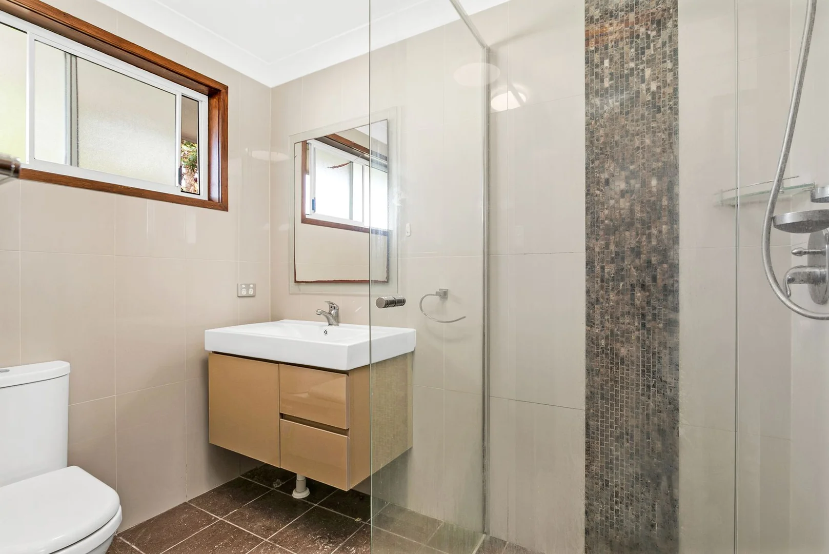 Additional image 7 of 2/11 Armidale Avenue, Nelson Bay NSW 2315