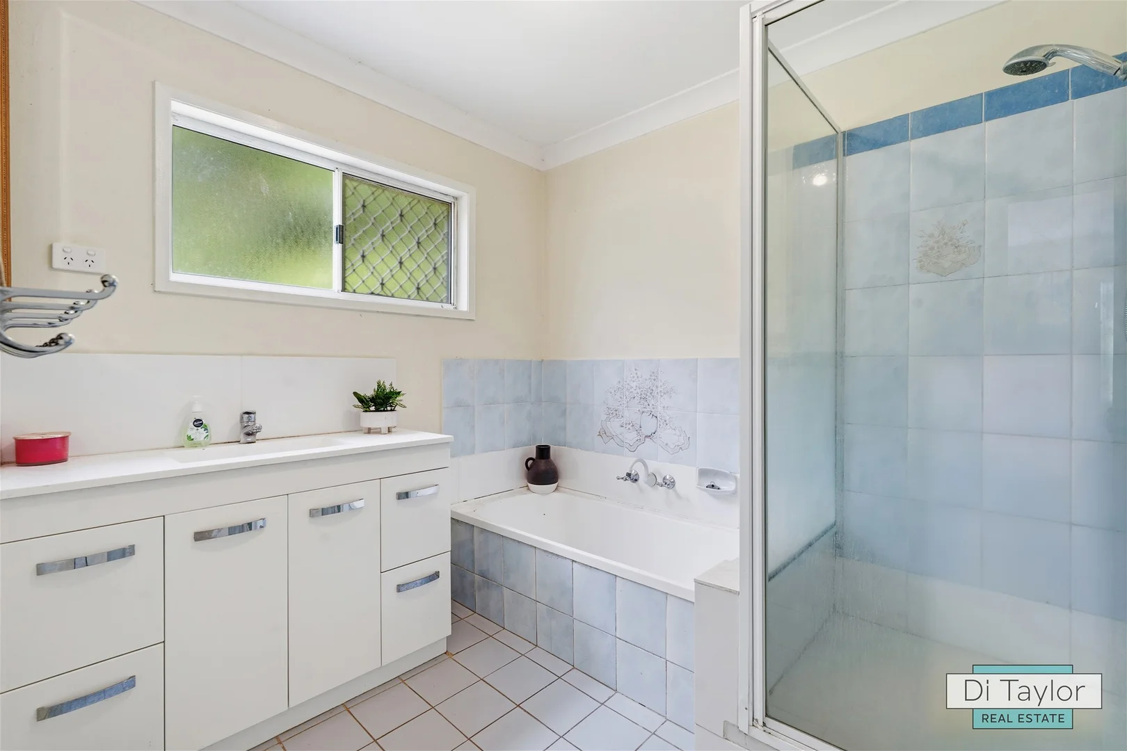 Additional image 10 of 5979 Mt Lindesay Hwy, Woodhill QLD 4285