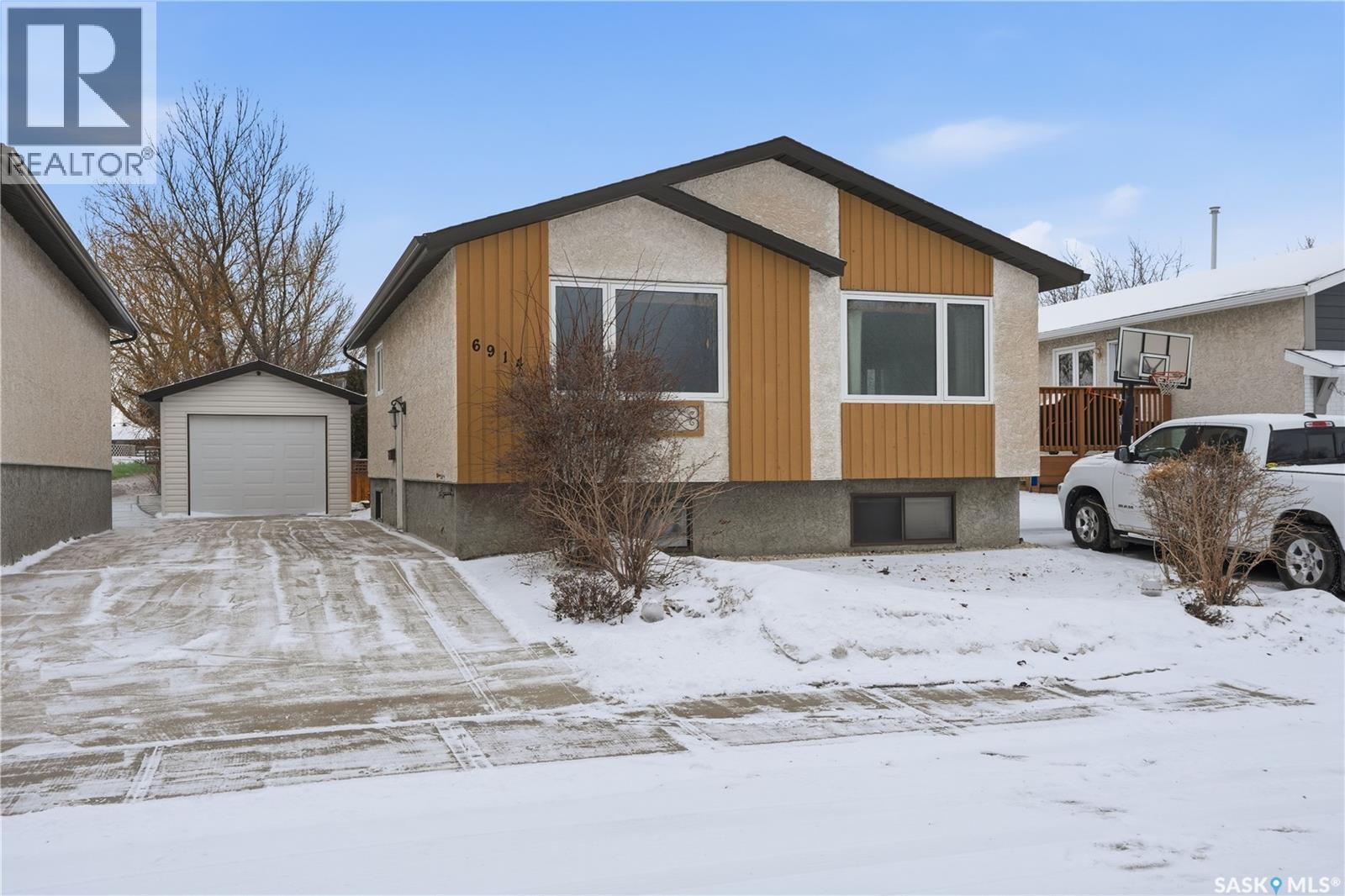 6914 Cunningham Drive, Regina, SK, S4X3V6