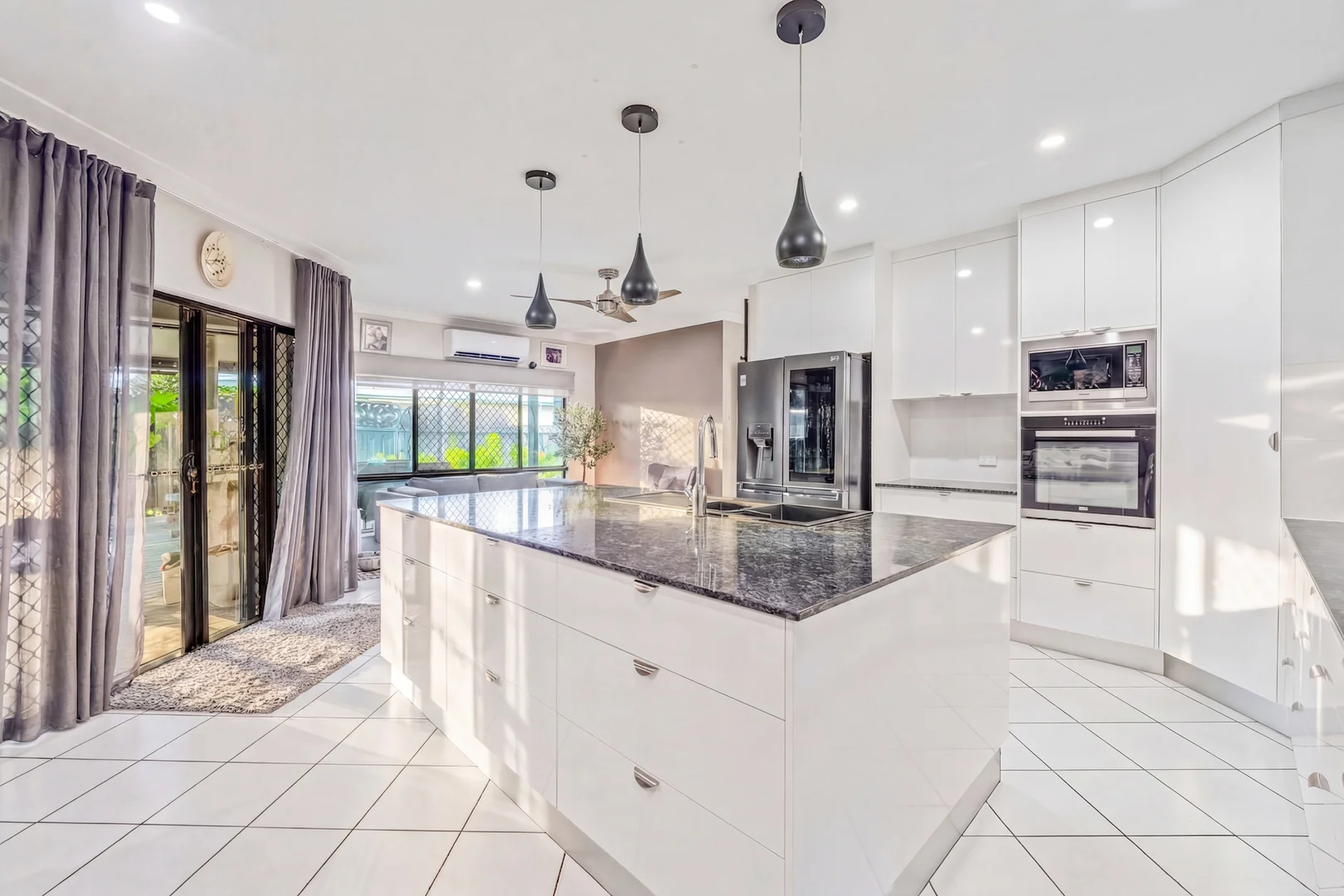 16 Chystanthus Street, Trinity Park QLD 4879 photo 4