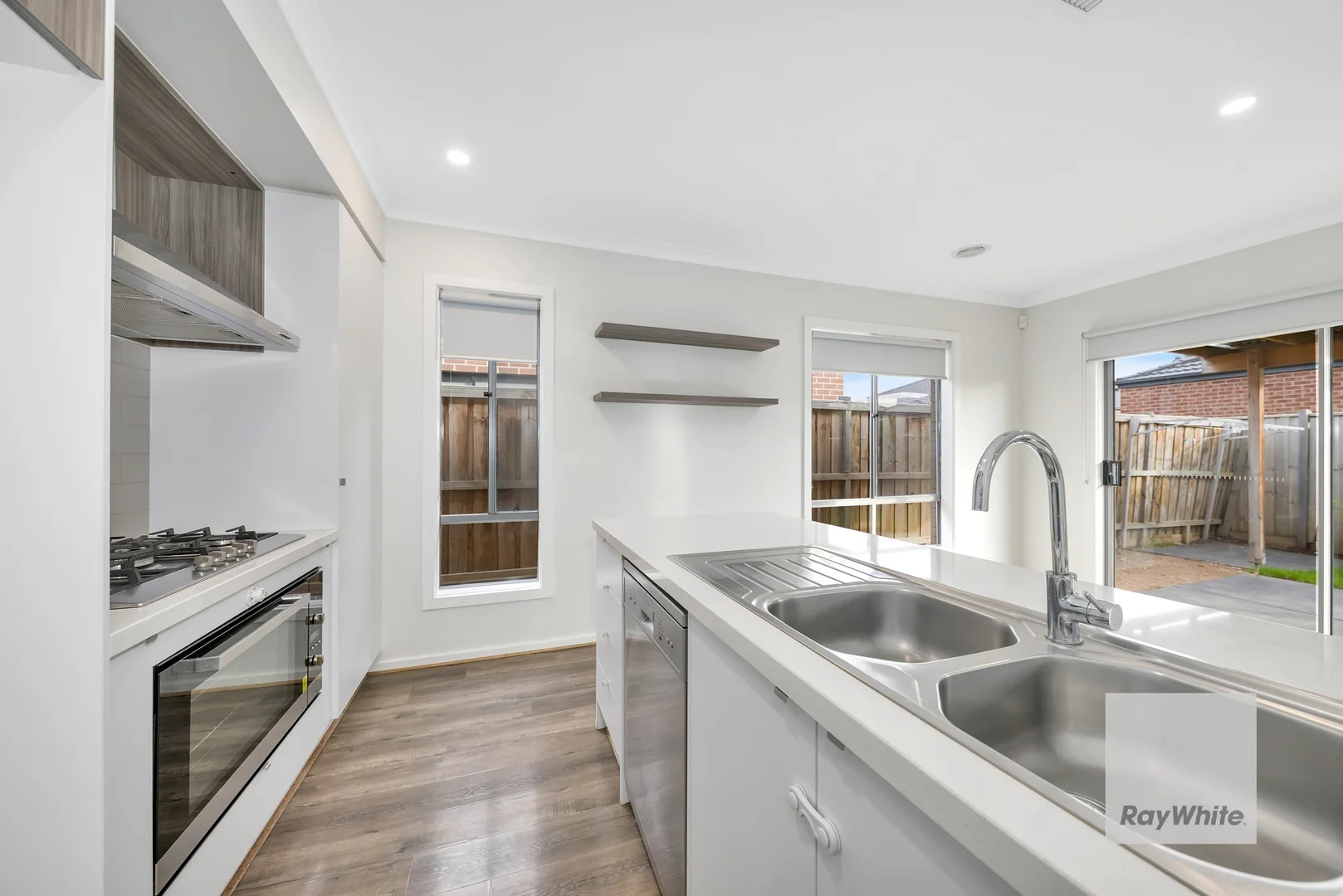 25 Growth Drive, Weir Views VIC 3338 photo 5