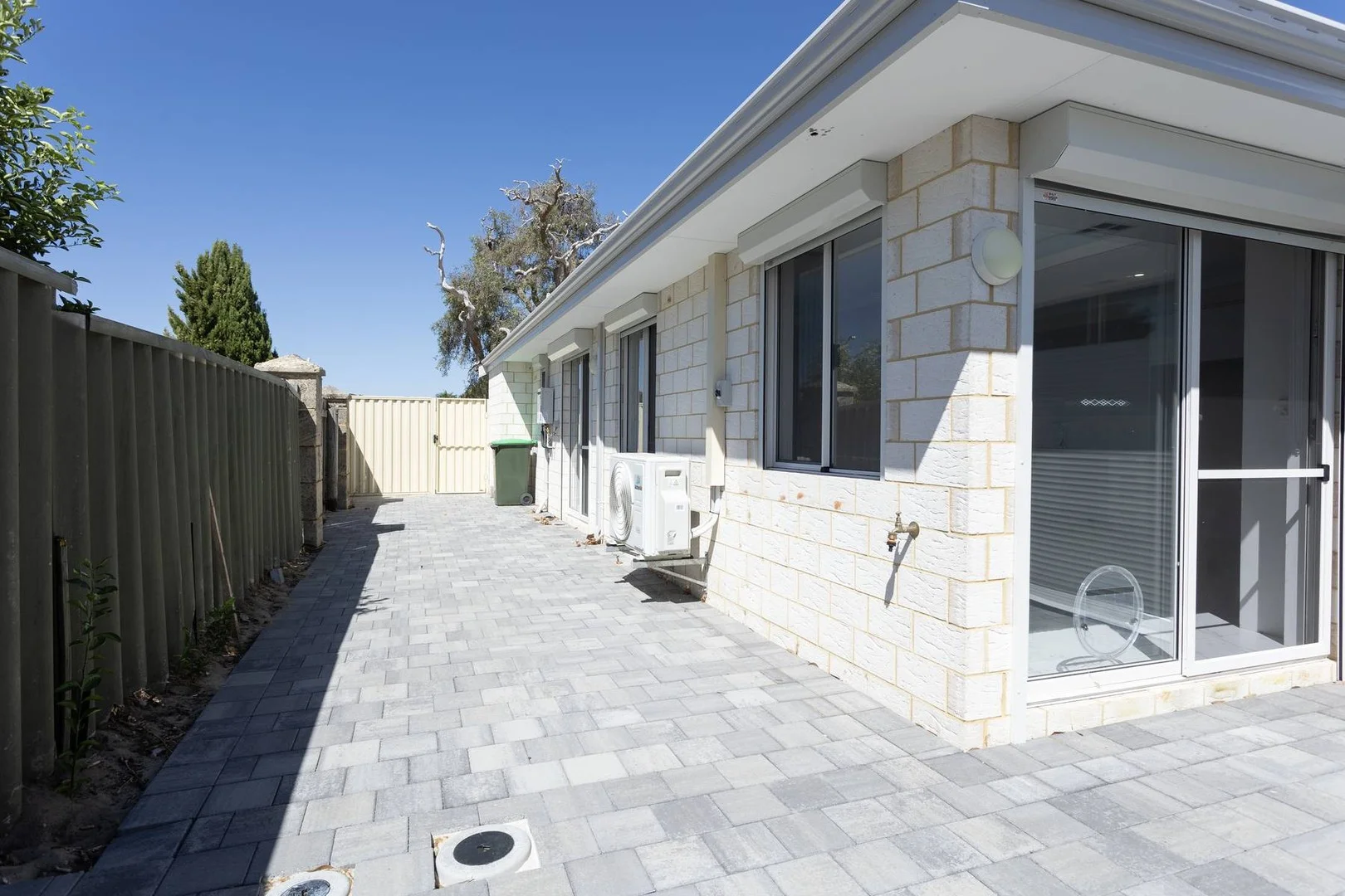 Additional image 17 of A/4 Woodleigh Gardens, Ballajura WA 6066