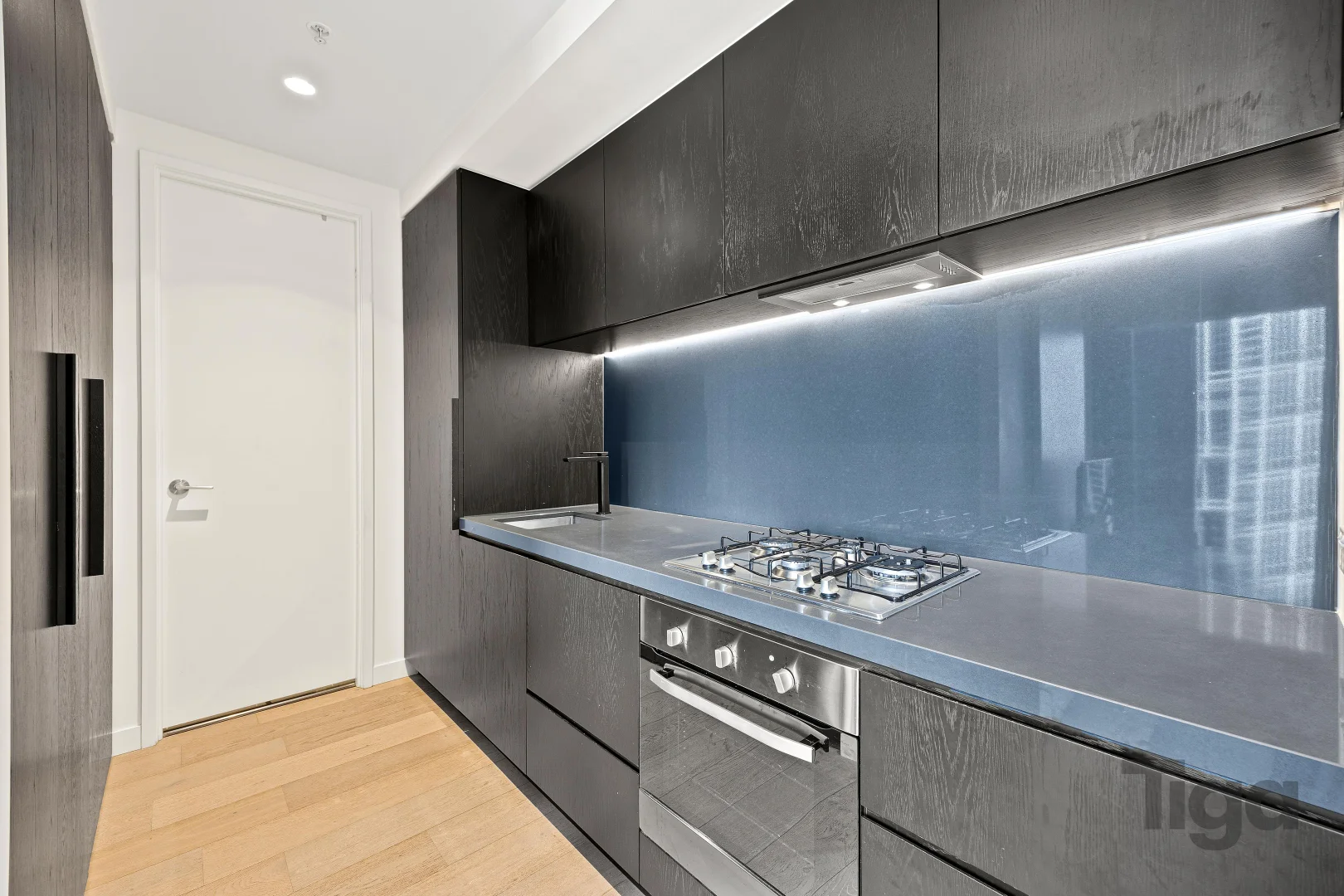 Additional image 3 of 2405/81 A'Beckett Street, Melbourne VIC 3000