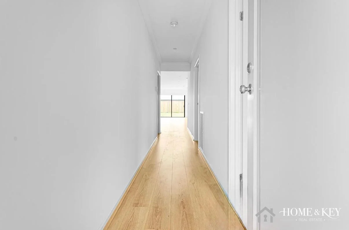 23 Whiteside Street, Beveridge VIC 3753 photo 2