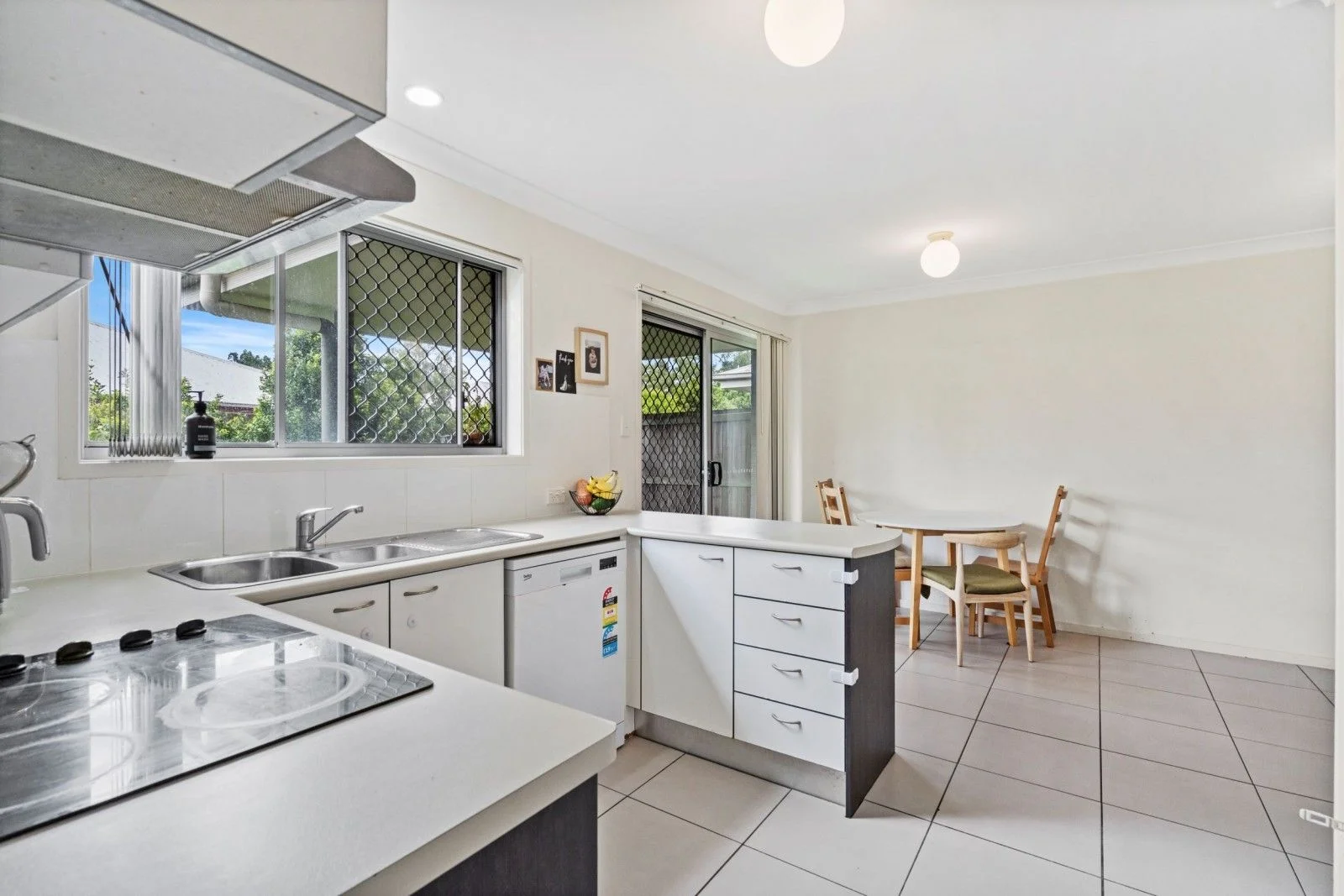 Additional image 5 of ID:21172849/19 Russell Street, Everton Park QLD 4053