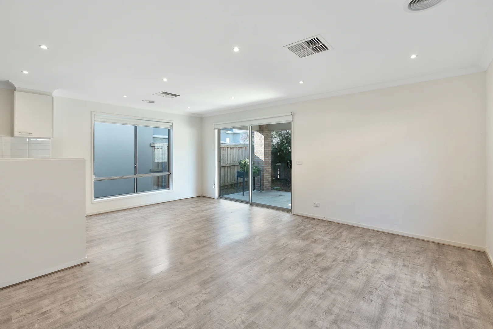 Additional image 7 of 19 Yellowstone Avenue, Clyde VIC 3978