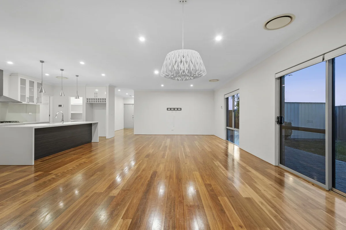 Additional image 10 of 76 Raeside Drive, Landsdale WA 6065