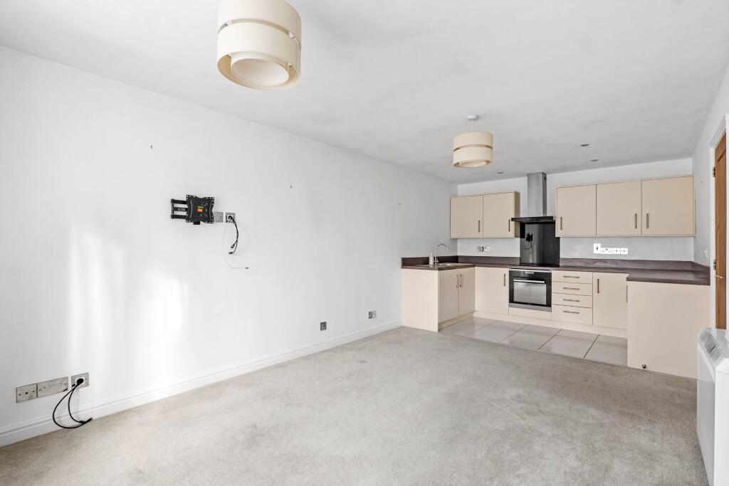 Additional image 3 of Corinthian Court, Alcester, B49