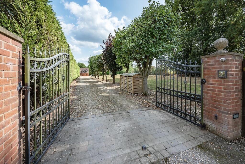 Additional image 32 of Barkers Lane, Wythall
