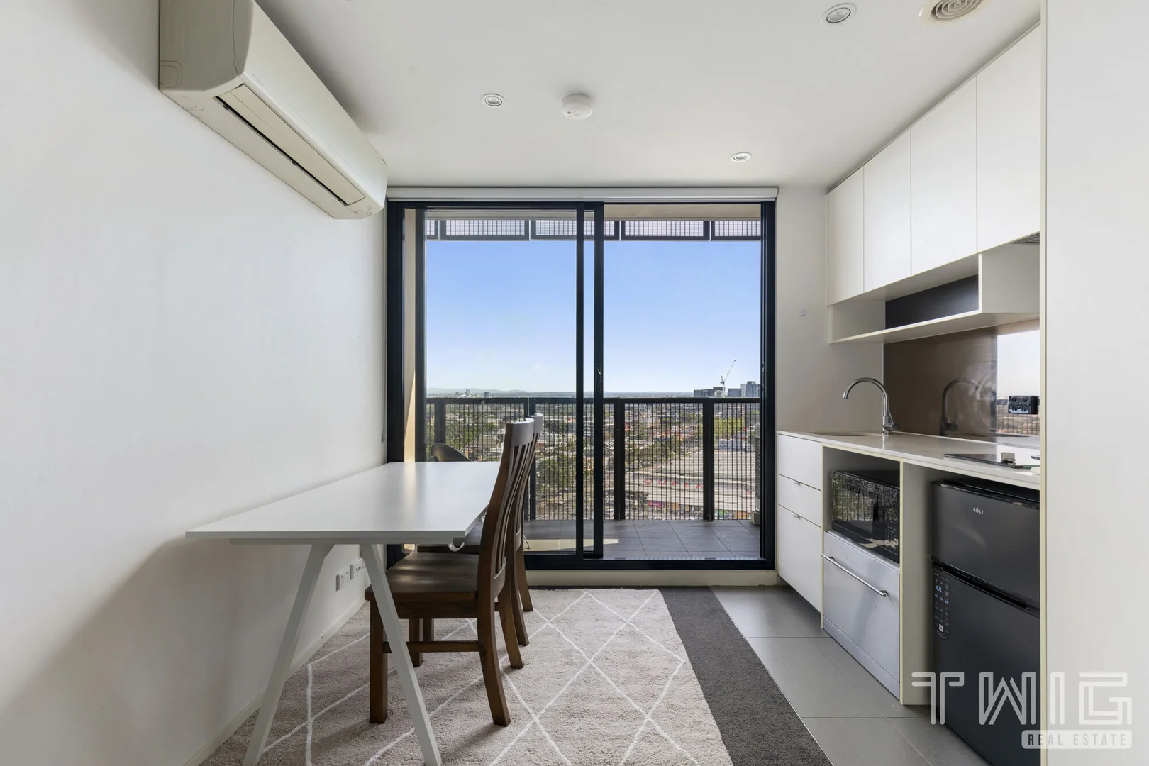 Additional image 3 of 1602/243 Franklin Street, Melbourne VIC 3000