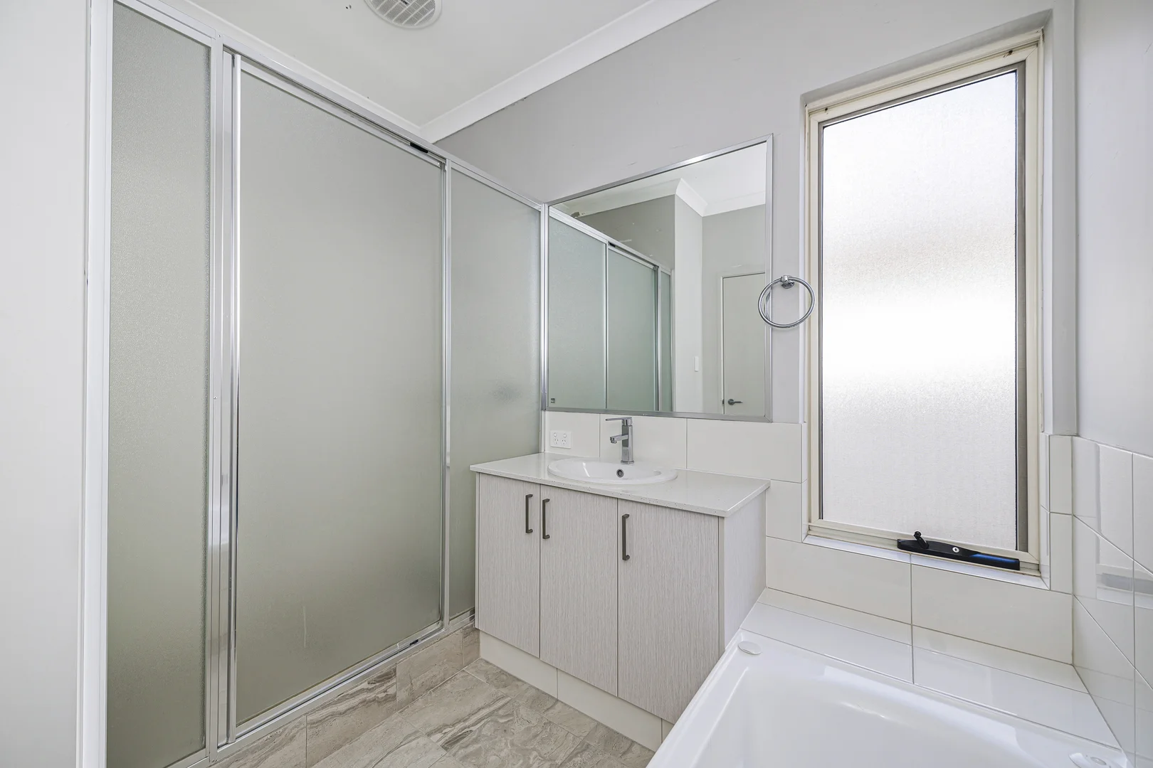 Additional image 9 of 17B Highview Rise, Ballajura WA 6066