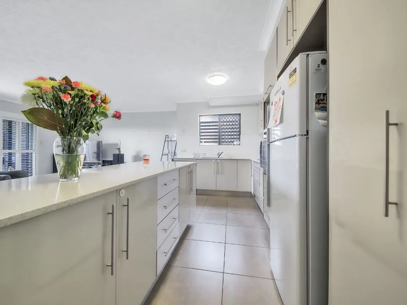 Additional image 4 of 2/41 Kirkland Avenue, Coorparoo QLD 4151
