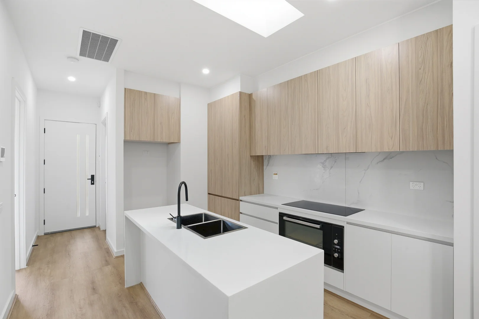 Additional image 2 of 13 Tate Walk, Craigieburn VIC 3064