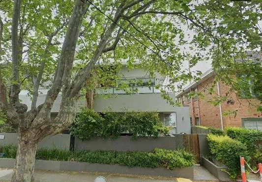 9/24 Pine Ave, Elwood VIC 3184 photo 2