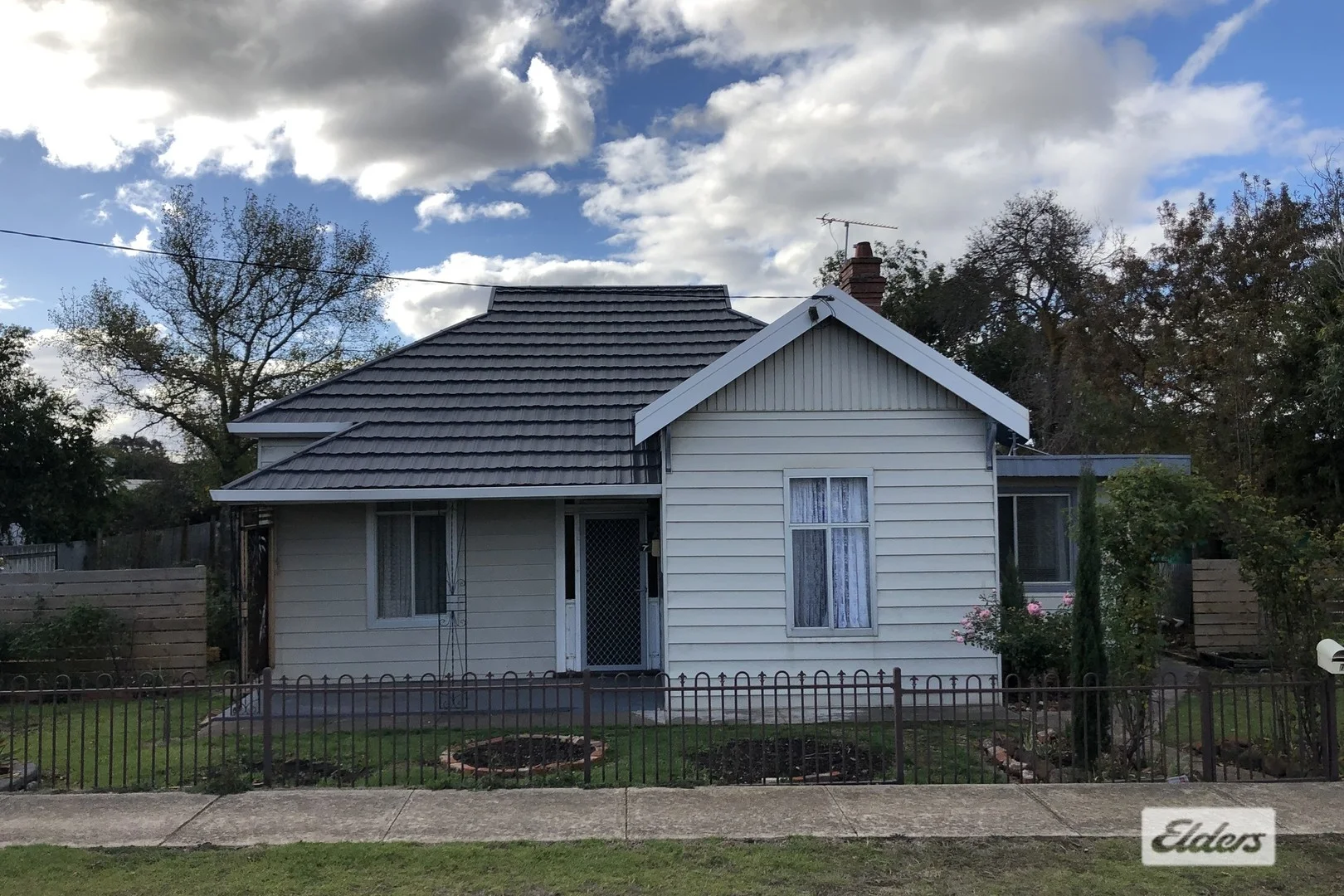 7 Currajong Avenue, Ararat VIC 3377