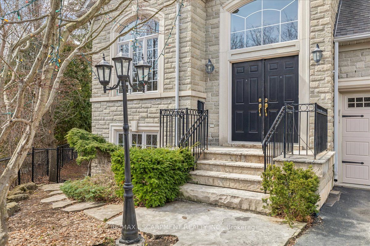 Additional image 2 of 2359 Woodfield Road, Oakville, ON, L6H 6Y6