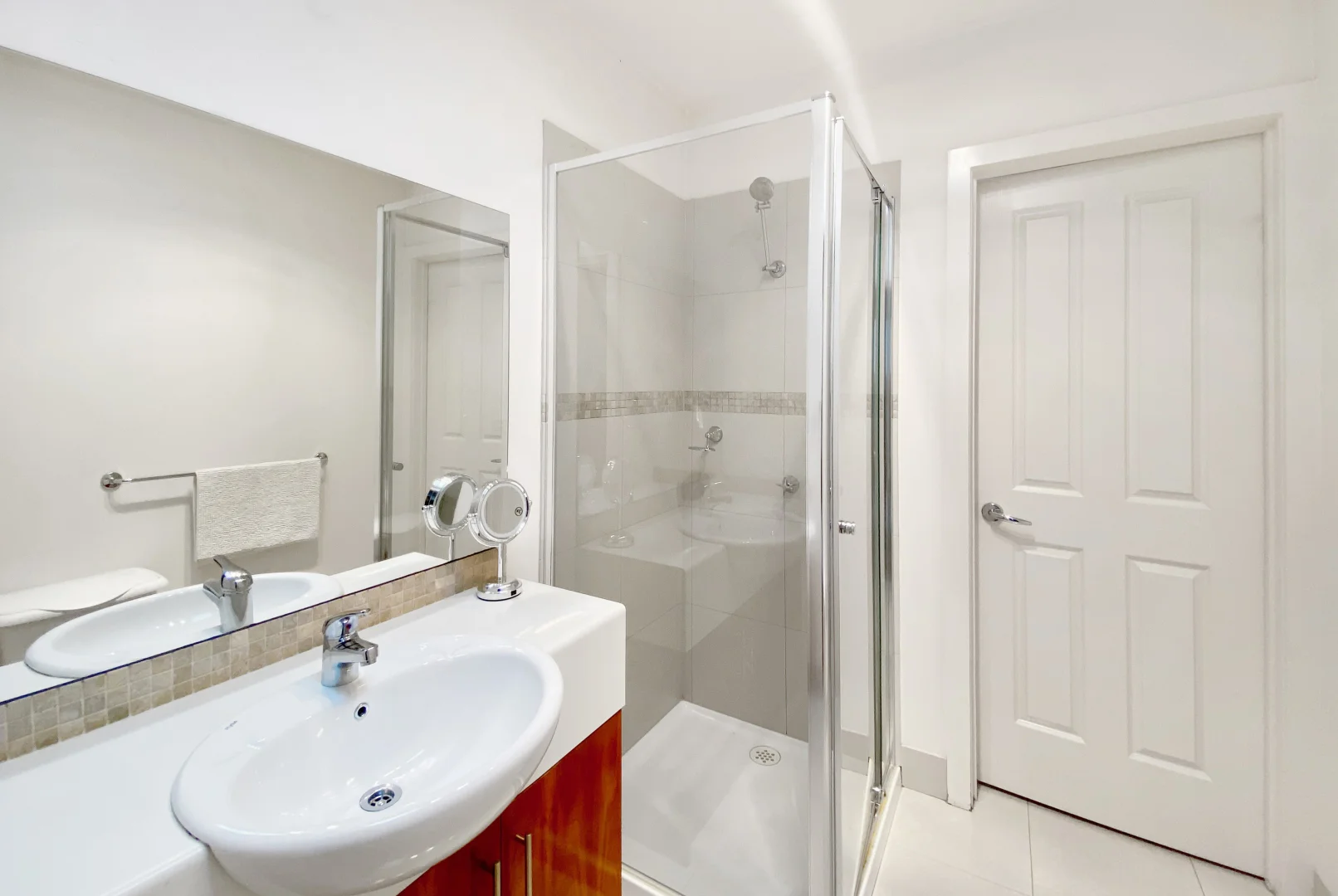 Additional image 7 of 8 Collins Place, Geelong VIC 3220