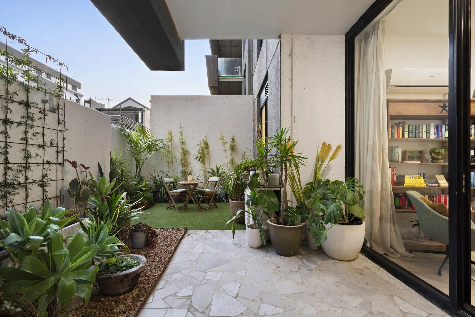 G08/187-195 Graham Street, Port Melbourne VIC 3207
