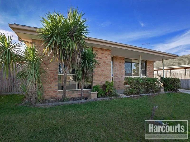10 Claire Close, Pakenham VIC 3810
