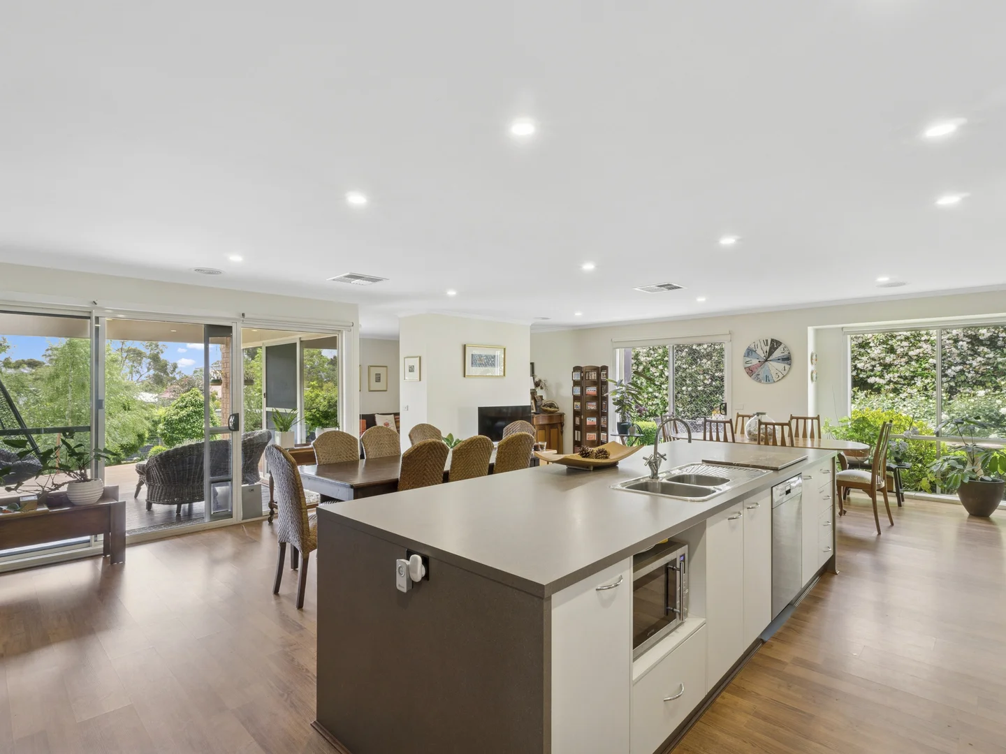 12 Murrell Street, Birregurra VIC 3242 photo 2