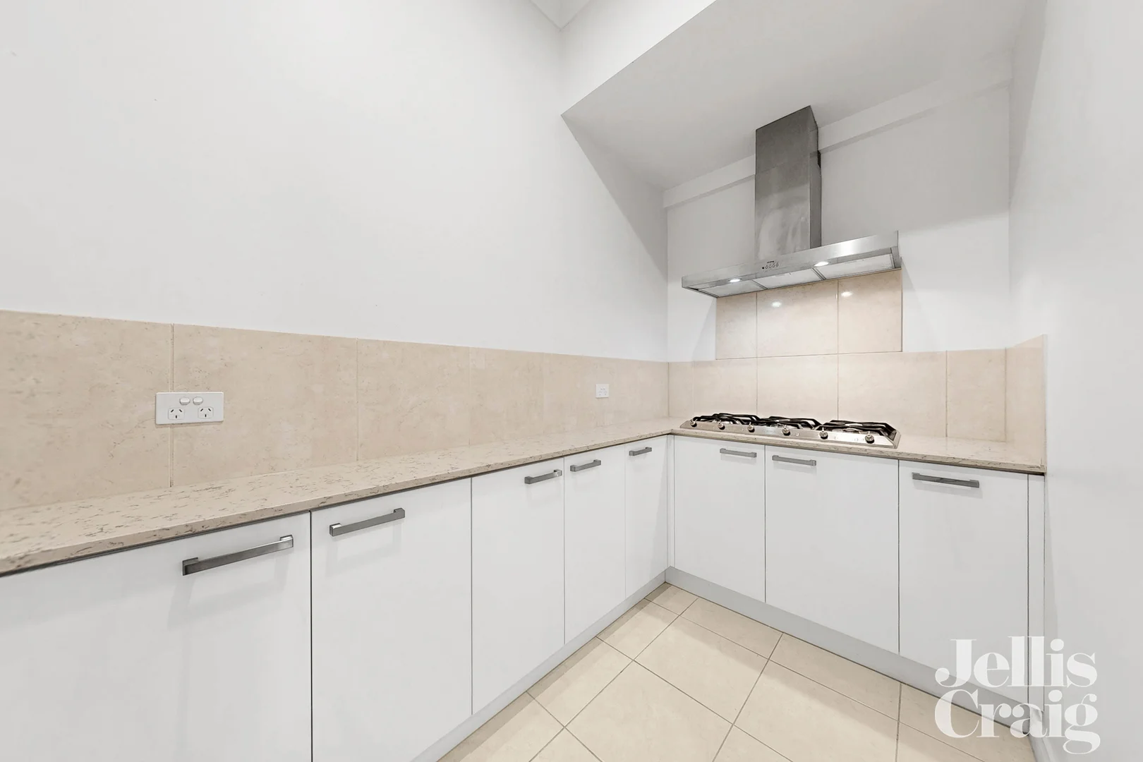 Additional image 5 of 2/5 Dunure Court, Balwyn VIC 3103