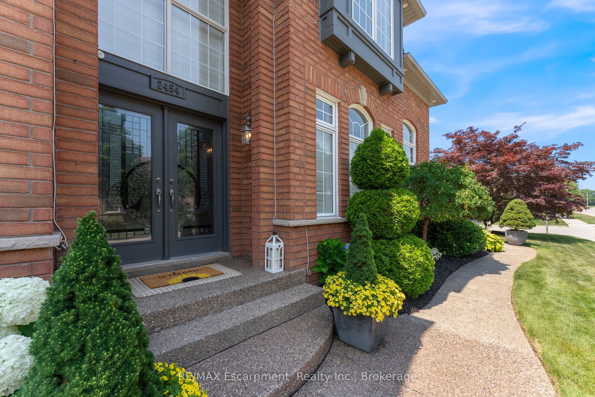Additional image 2 of 2454 Longridge Crescent, Oakville, ON, L6H 6N8