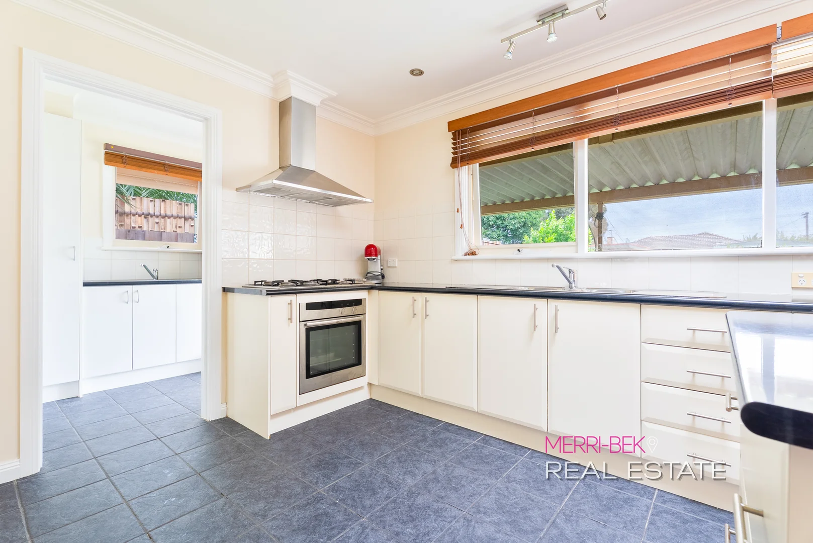 Additional image 3 of 2/209 McBryde Street, Fawkner VIC 3060