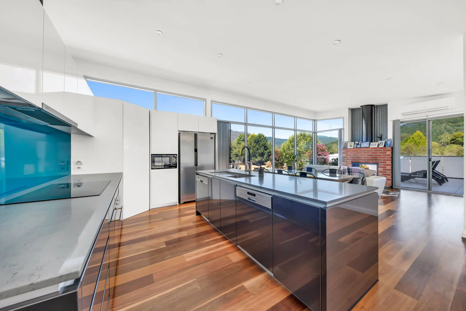 4 Mulligan Court, Bright VIC 3741 photo 3