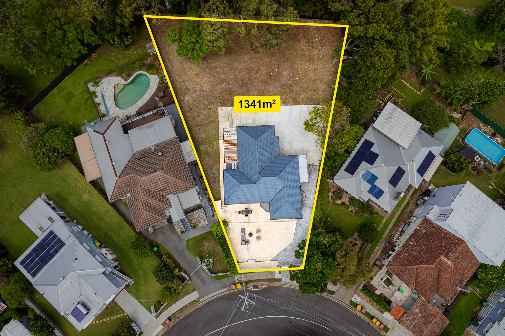 Additional image 23 of 11 Gibson Crescent, Holland Park QLD 4121
