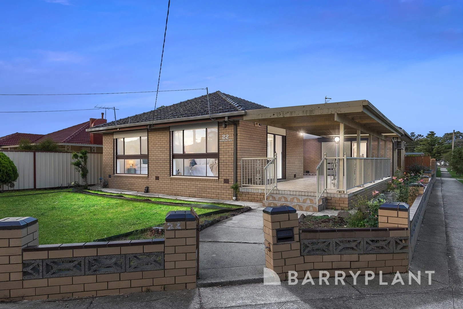 22 Douglas Avenue, St Albans VIC 3021