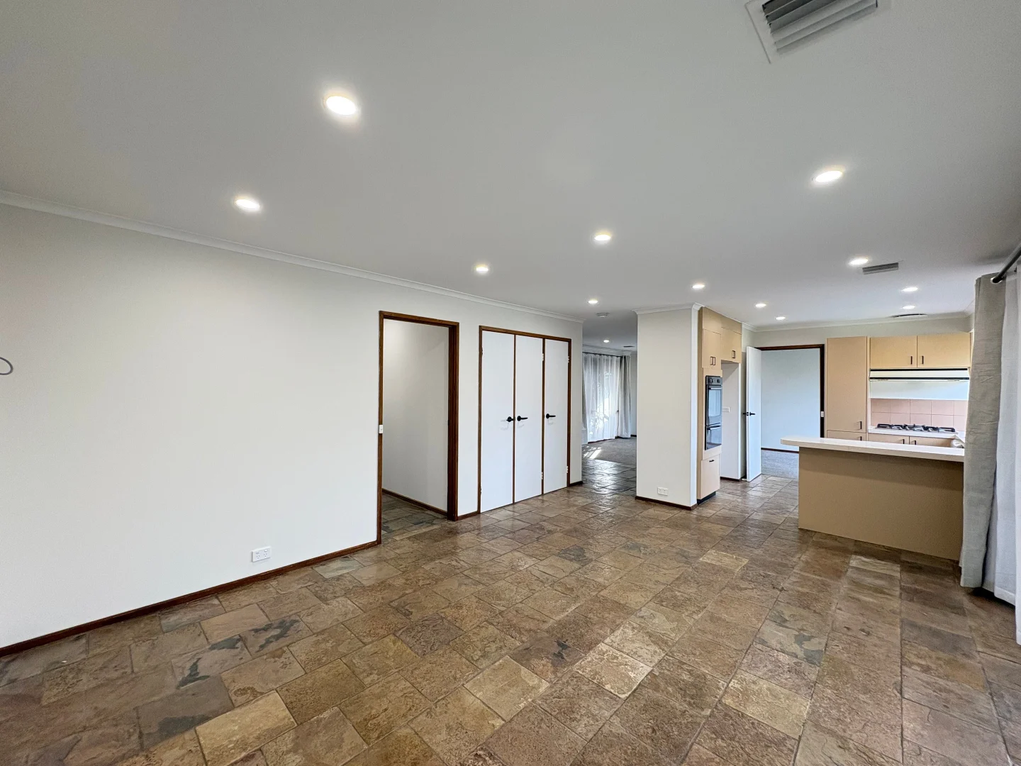 Additional image 6 of 384 Melrose Drive, Tullamarine VIC 3043