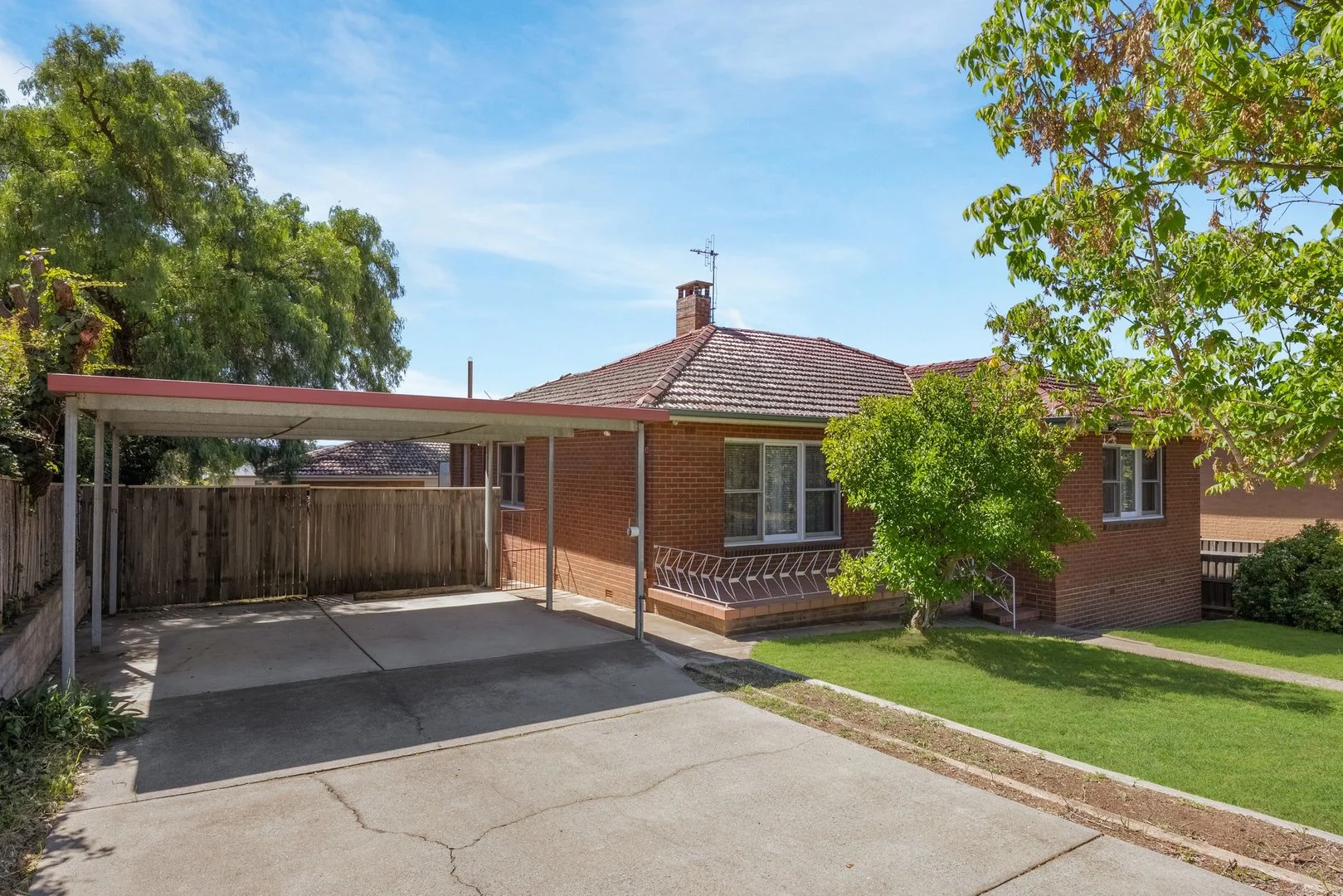4 Derrima Road, Queanbeyan NSW 2620