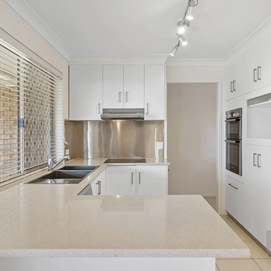 Additional image 2 of 370 West Street, Kearneys Spring QLD 4350