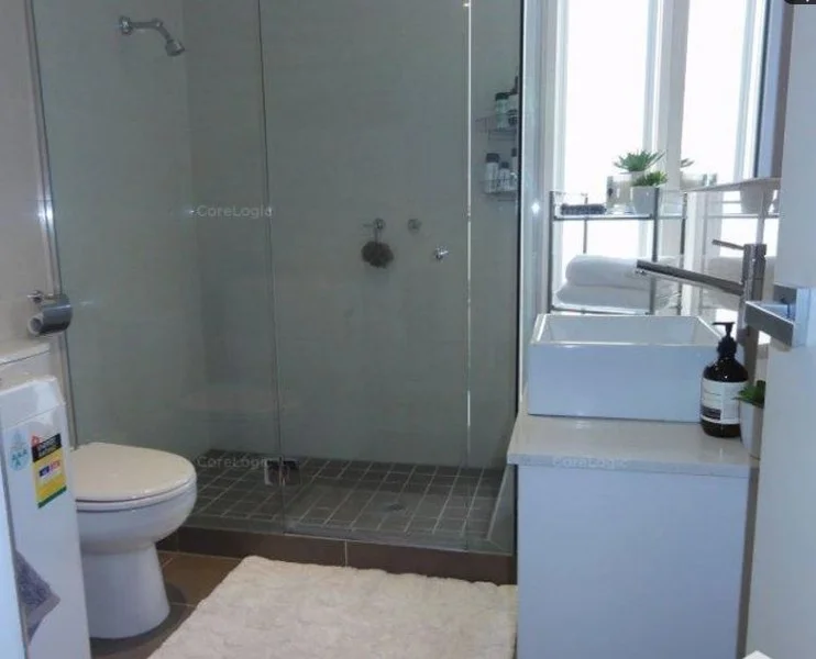 9/24 Pine Ave, Elwood VIC 3184 photo 3