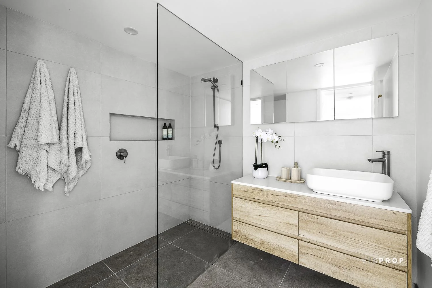 Additional image 15 of 5/14 Athelstane Grove, Ivanhoe VIC 3079