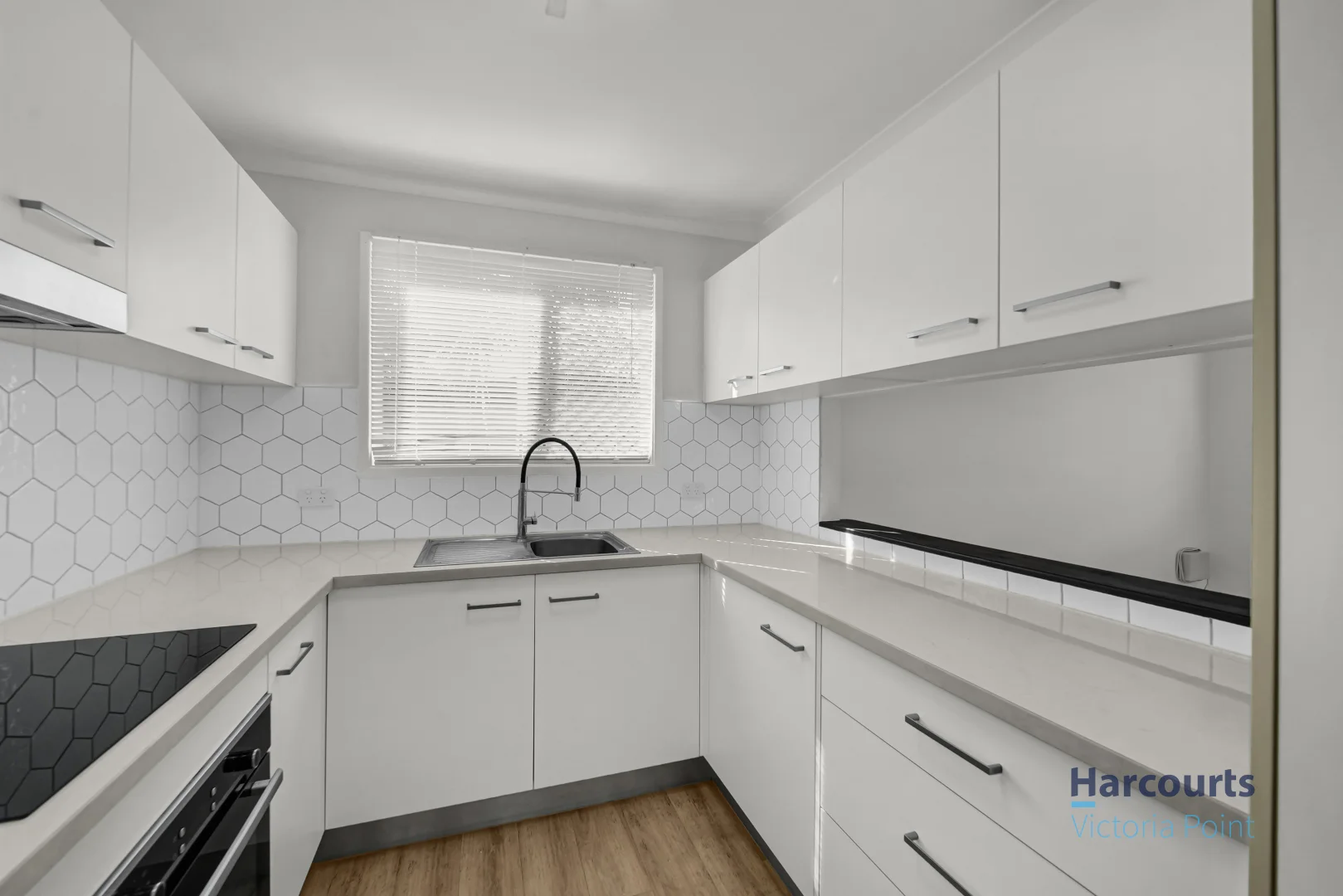 17 Onslow Street, Nerang QLD 4211 photo 2