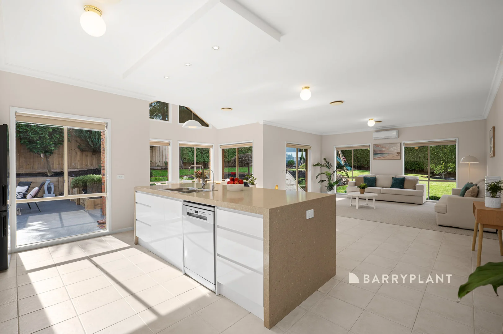 Additional image 8 of 4 Baw Baw Drive, Warragul VIC 3820