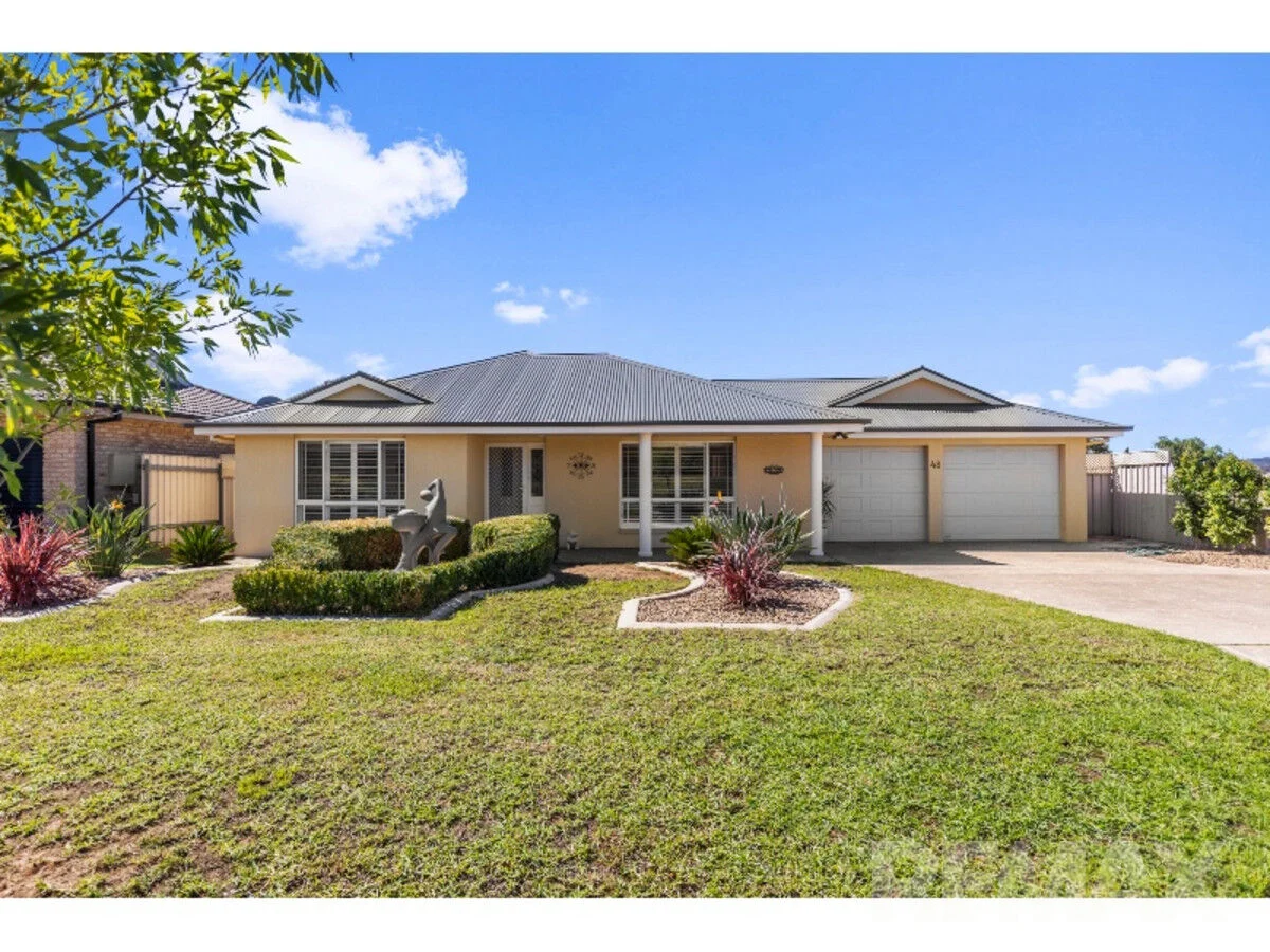 48 Kimba Drive, Glenfield Park NSW 2650
