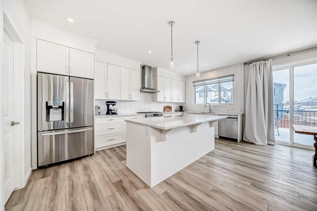 Additional image 5 of 24 Royston Rise NW, Calgary, AB, T3L 0J2