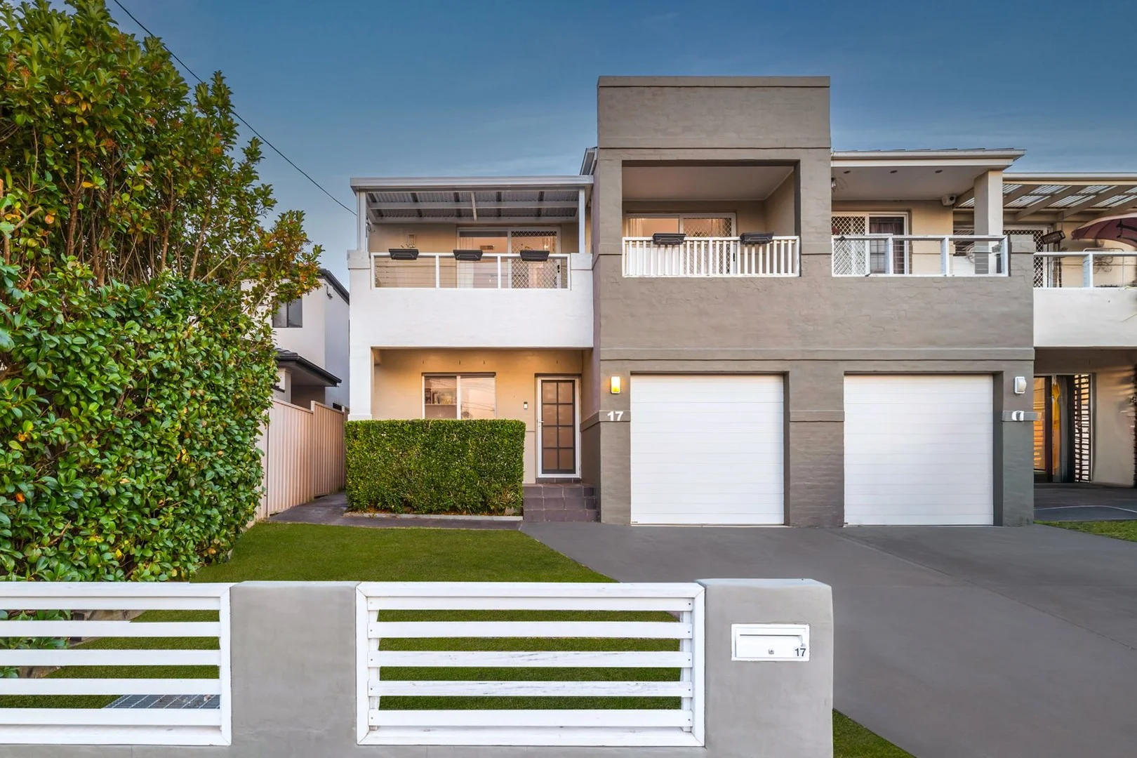 17 Valmay Avenue, Picnic Point NSW 2213