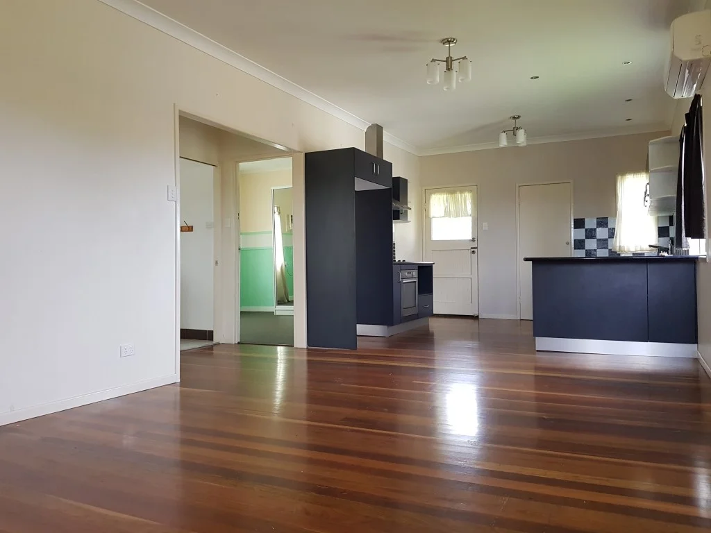 44 Christensen Crescent, Maryborough QLD 4650 photo 4