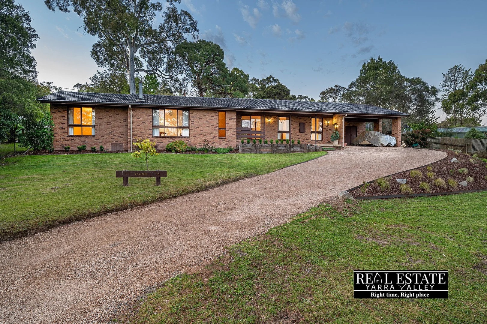 18 Centre Grove, Healesville VIC 3777