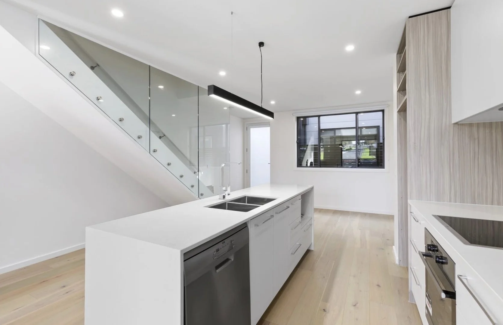 2/152 Pigdons Road, Highton VIC 3216