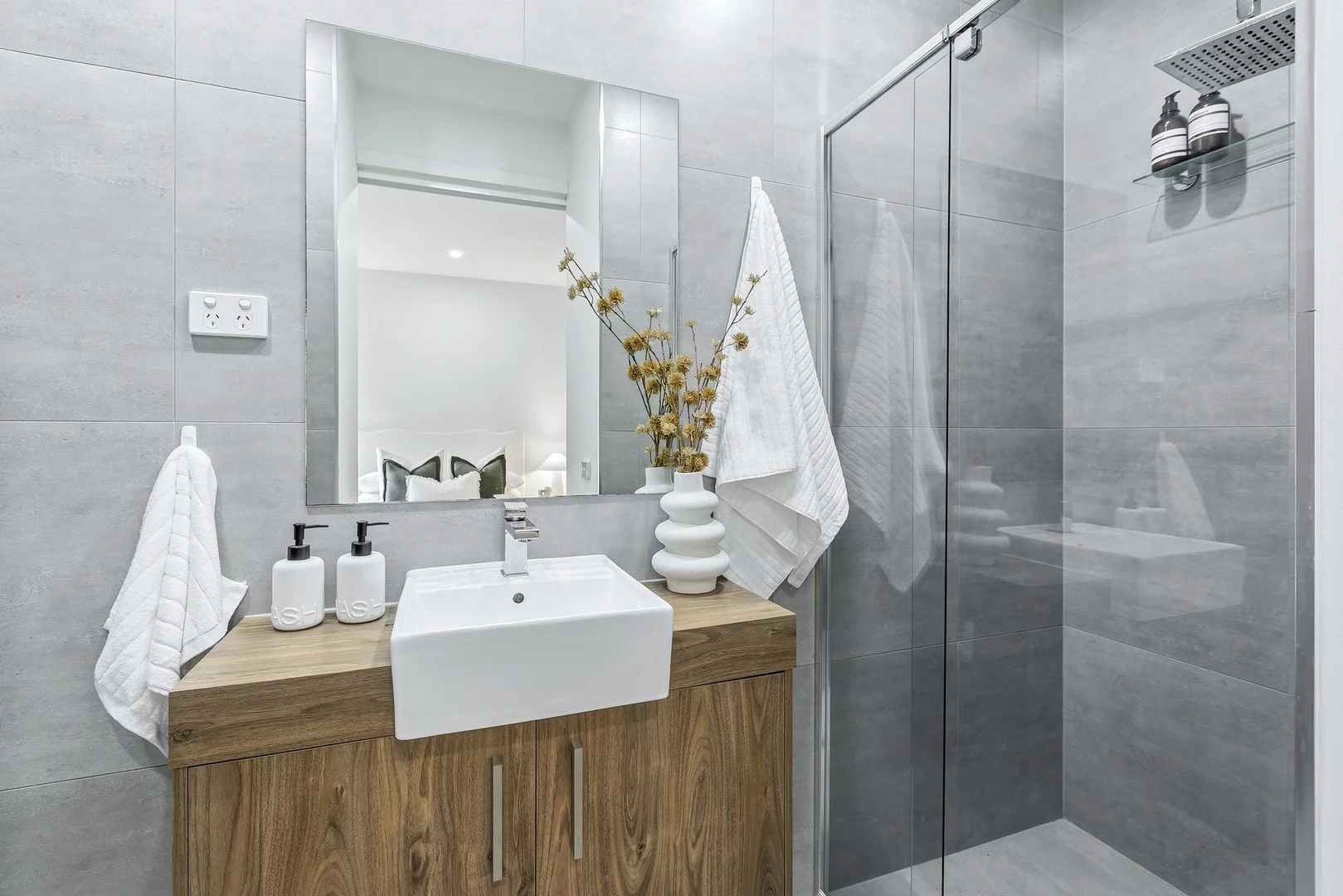 Additional image 10 of 2/28 Irwin Avenue, Altona North VIC 3025
