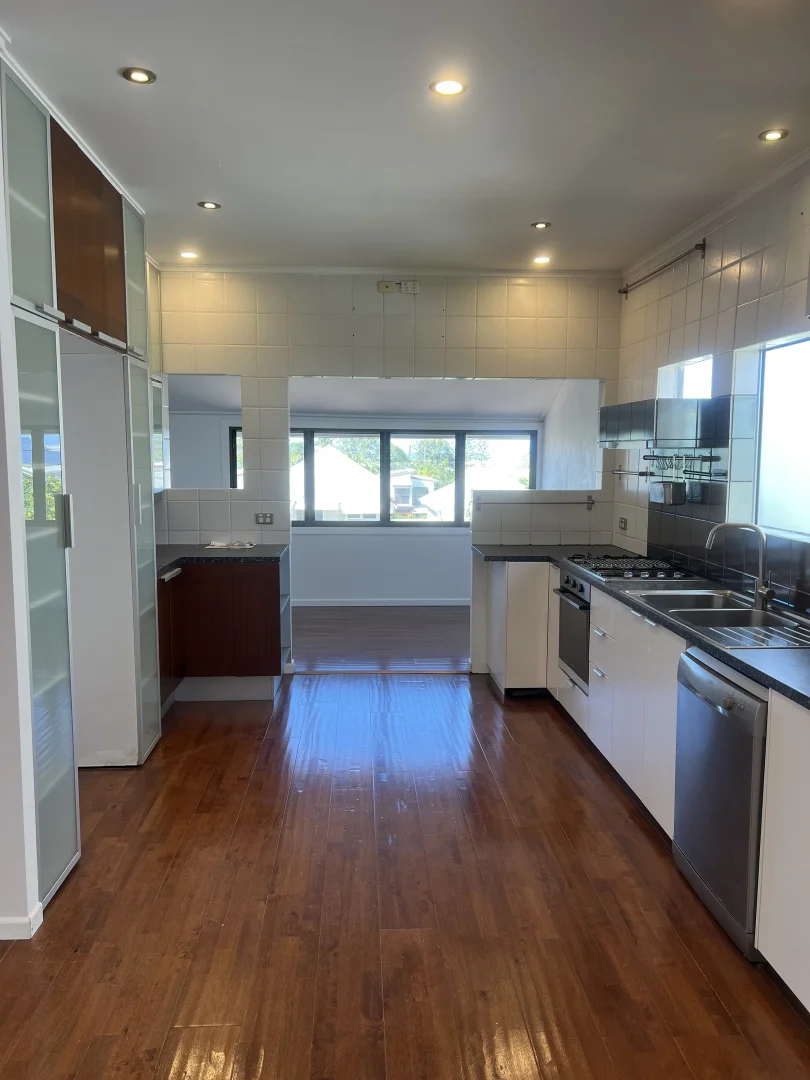 Additional image 3 of 43 Regency Street, Brighton QLD 4017