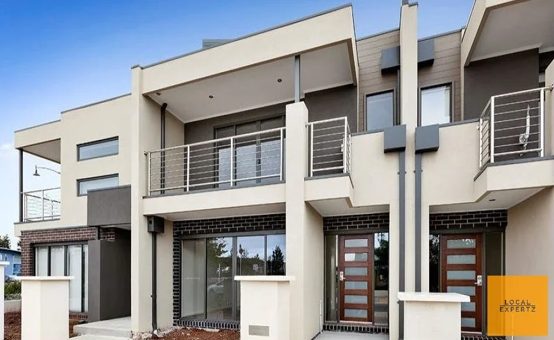 2/8 The Crossing, Caroline Springs VIC 3023
