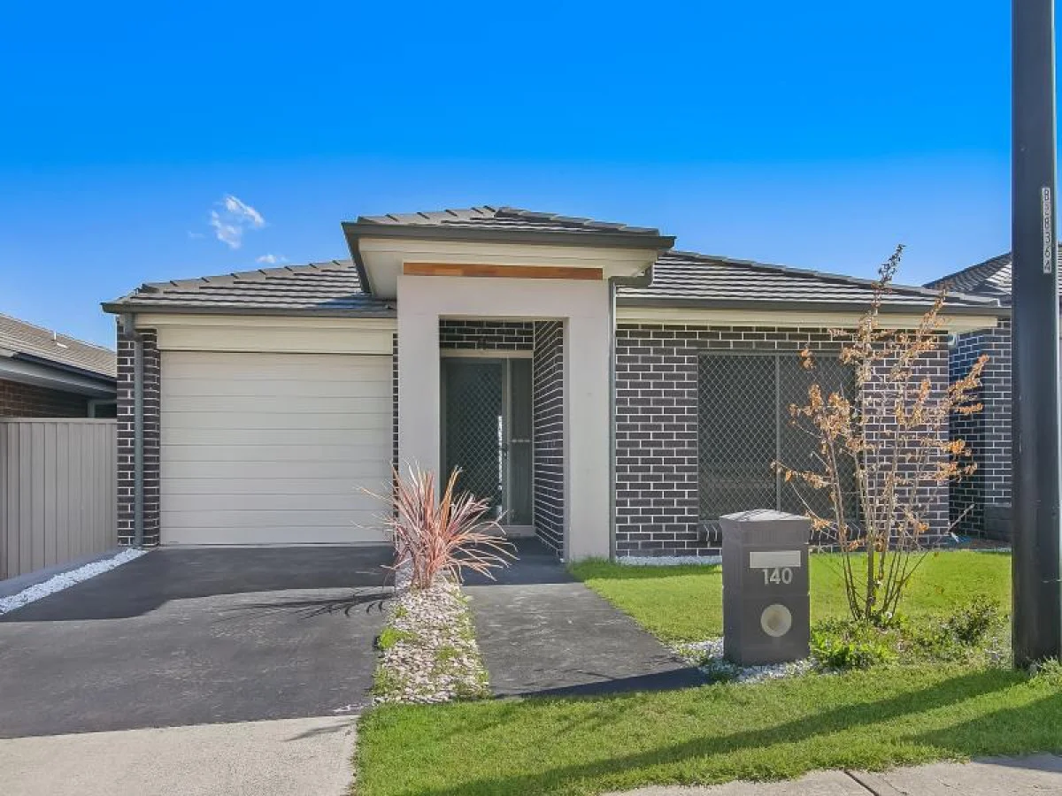 140 Greenwood Parkway, Jordan Springs NSW 2747