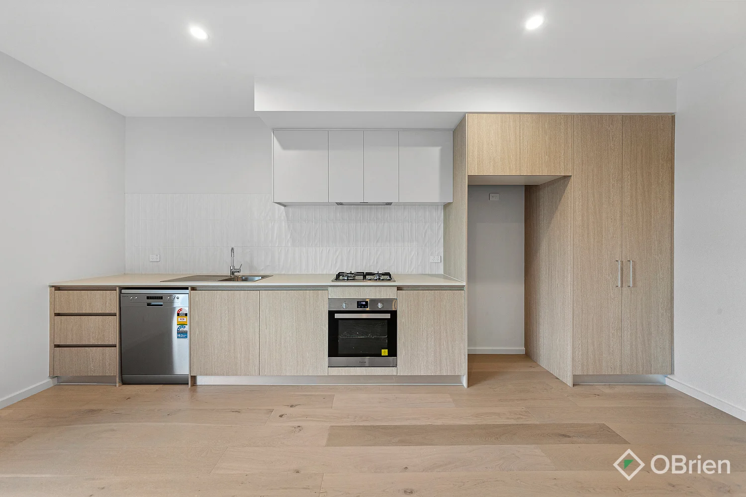 Additional image 7 of 48 Grande Belmond Avenue, Clyde VIC 3978